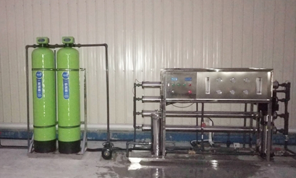 武鳴管業廠2噸反滲透純凈水設備